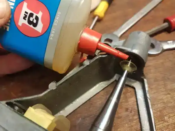 שימון תושבת קדמית